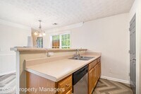 3903 Riverside Pkwy photo'