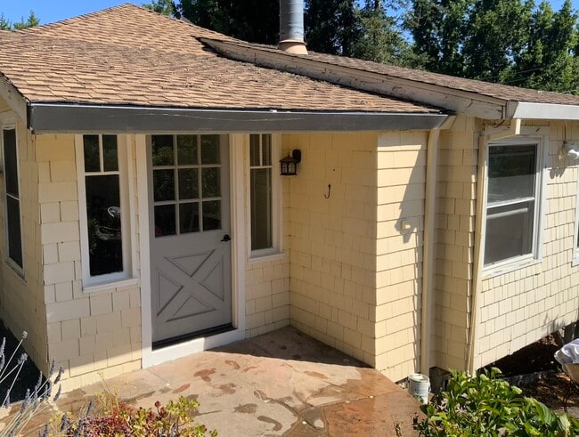 property at 34 Wreden Ave