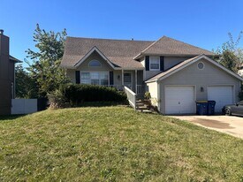 720 Northpoint Ave in Liberty, MO - Building Photo