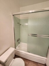 13501 S Inglewood Ave in Hawthorne, CA - Building Photo - Building Photo