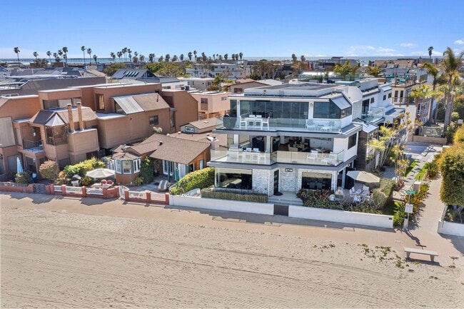 property at 2719 Bayside Walk