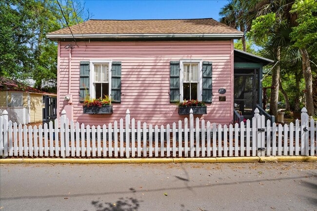 46 St Francis St in St. Augustine, FL - Building Photo - Building Photo
