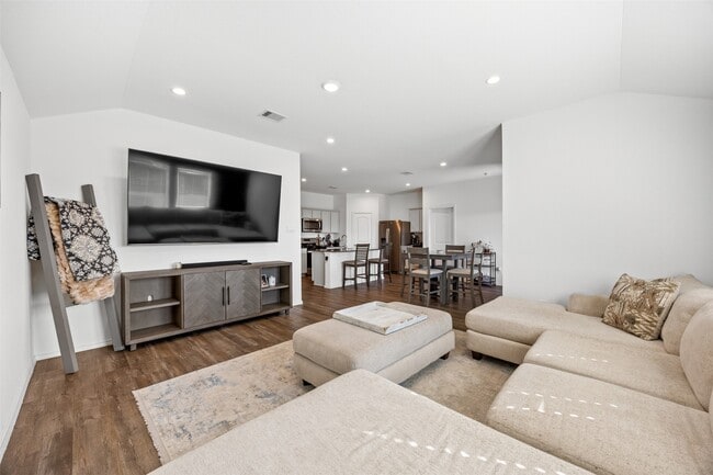 14200 Yellow Jacket Ct