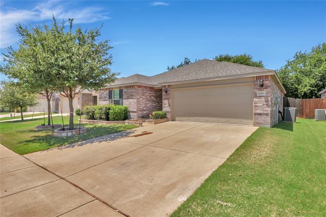 9901 Pyrite Dr in Fort Worth, TX - Building Photo - Building Photo
