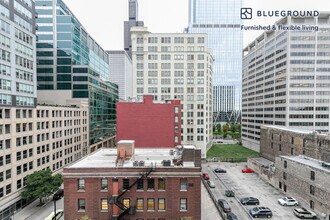 601 W Jackson Blvd in Chicago, IL - Building Photo - Building Photo