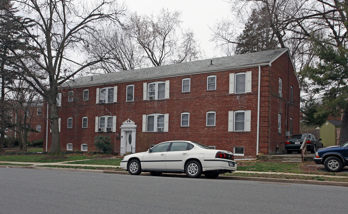 1400 Kenilworth St in Arlington, VA - Building Photo