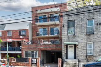 Hoyt Terrace Condominium in Astoria, NY - Foto de edificio - Building Photo