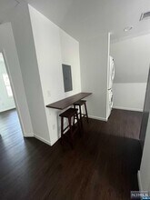16 Maple St, Unit 2F in Closter, NJ - Building Photo - Building Photo