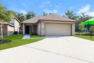 2700 Madison Ct in Conroe, TX - Building Photo