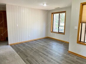 60636 River Bend Dr in Bend, OR - Building Photo - Building Photo