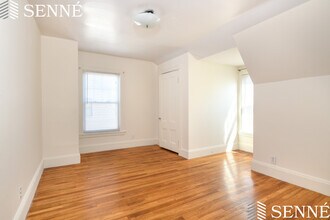 27 Hammond St, Unit 1 in Cambridge, MA - Building Photo - Building Photo