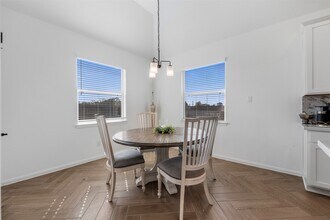 11918 Autumn Leaf Dr in Mont Belvieu, TX - Foto de edificio - Building Photo