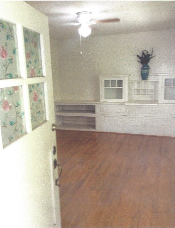 581 N Euclid Ave in Upland, CA - Building Photo - Building Photo