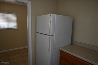 320 N 16th St in Las Vegas, NV - Building Photo - Building Photo