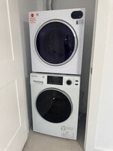 818 Rosedale Ave in Longwood, FL - Foto de edificio - Building Photo