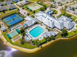 24500 Bramhope Ct in Port Charlotte, FL - Building Photo - Building Photo