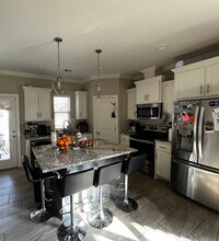 304 Adry Ln in Youngsville, LA - Building Photo - Building Photo