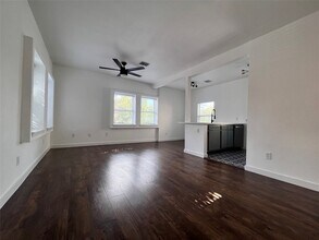 415 Fairview St, Unit 6 in Houston, TX - Building Photo - Building Photo