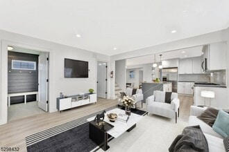 317 Montclair Ave in Newark, NJ - Building Photo - Building Photo