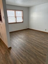 607 Blaine St, Unit 2 in Norfolk, NE - Building Photo - Building Photo