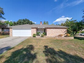 18402 Tall Cypress Dr in Spring, TX - Building Photo