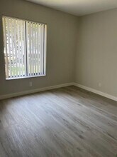 208 Foxtail Dr in Greenacres, FL - Foto de edificio - Building Photo