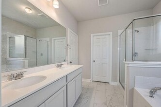 104 Sea Glass Cv in Katy, TX - Foto de edificio - Building Photo