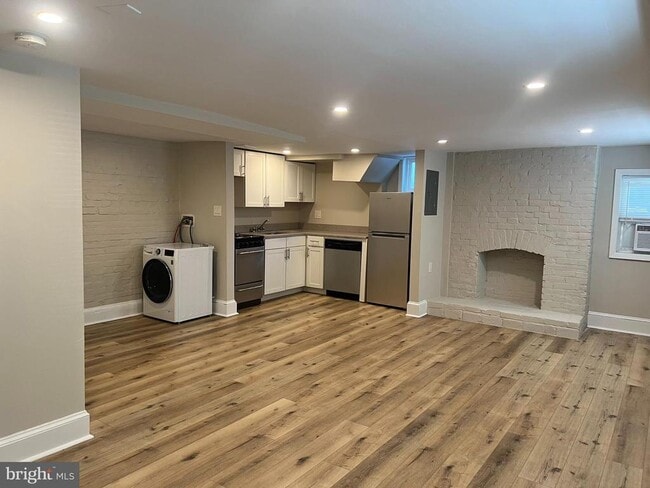 2509 Cliffbourne Pl NW in Washington, DC - Building Photo - Building Photo