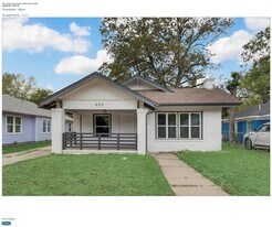 403 S Marlborough Ave in Dallas, TX - Building Photo