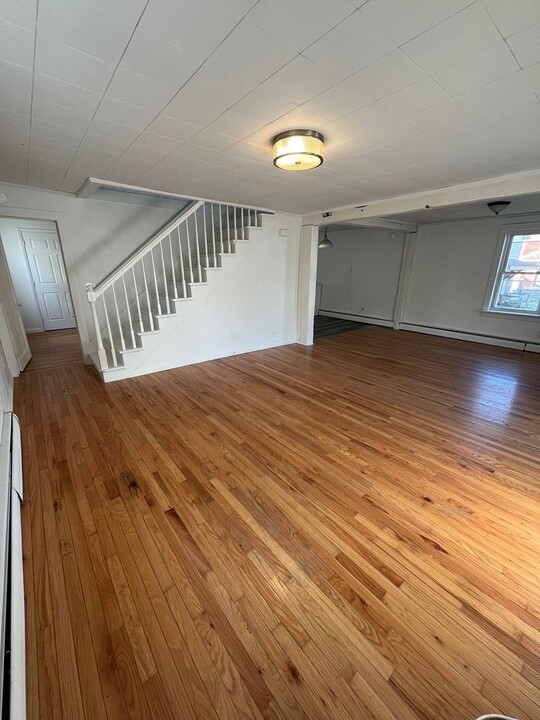 239 Spearing St in Howard, PA - Building Photo