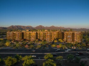 Optima McDowell Mountain Village - Building 1 in Scottsdale, AZ - Foto de edificio - Building Photo