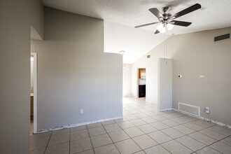 3680 NW 113th Ave in Sunrise, FL - Building Photo - Building Photo