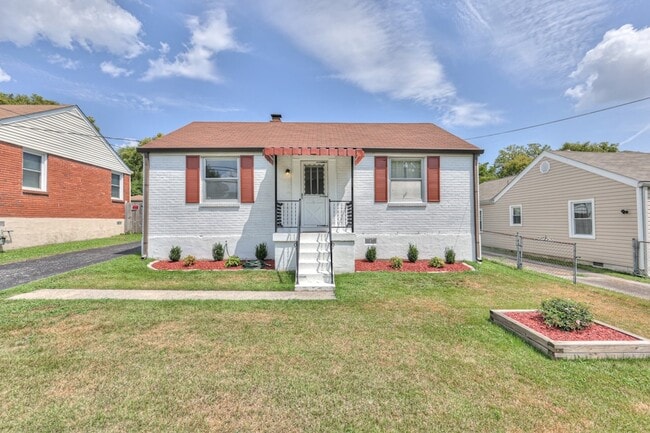 property at 629 Neelys Bend Rd