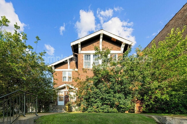 property at 3948 S Grand Blvd
