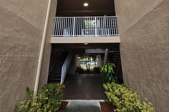 10421 SW 157th Pl in Miami, FL - Building Photo - Building Photo