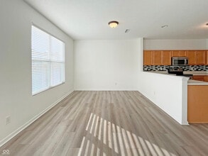 5773 Bluff View Ln in Whitestown, IN - Building Photo - Building Photo