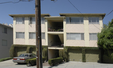 361 Vernon St in Oakland, CA - Building Photo - Building Photo