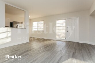 1571 NE 44th St in Pompano Beach, FL - Building Photo - Building Photo