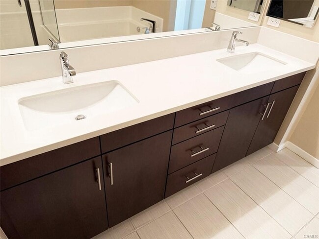 1508 W Artesia Square in Gardena, CA - Building Photo - Building Photo