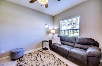 2541 SW 13th Ave in Cape Coral, FL - Building Photo - Building Photo