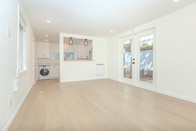 1926-42 Fortuna Ave-Unit -1926 #B in San Diego, CA - Building Photo - Building Photo