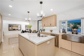 3677 Eddingham Ave in Calabasas, CA - Building Photo - Building Photo