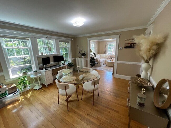 12 Westbourne Rd, Unit U1 in Newton, MA - Building Photo - Building Photo
