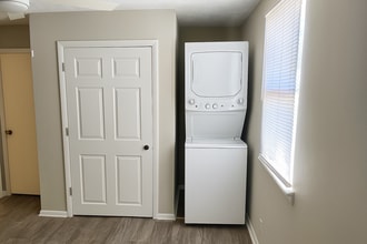 209 E Webster St, Unit A in Madison, TN - Foto de edificio - Building Photo