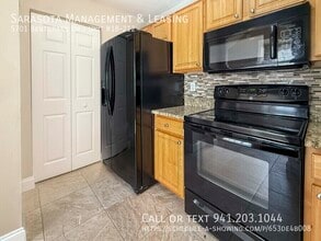 5701 Bentgrass Dr in Sarasota, FL - Building Photo - Building Photo