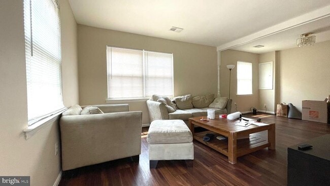 8766 Walutes Cir in Alexandria, VA - Building Photo - Building Photo