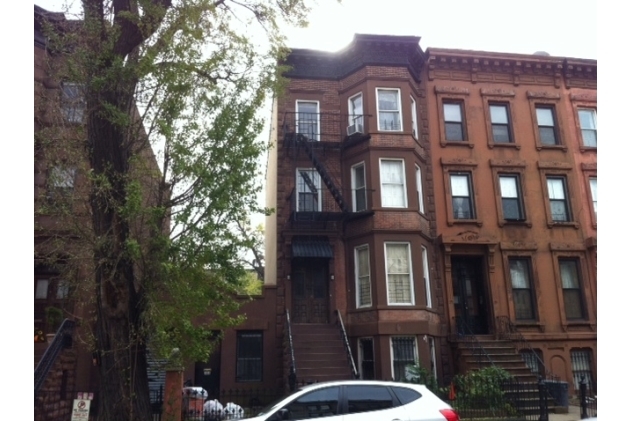 382-384 Macon St in Brooklyn, NY - Building Photo