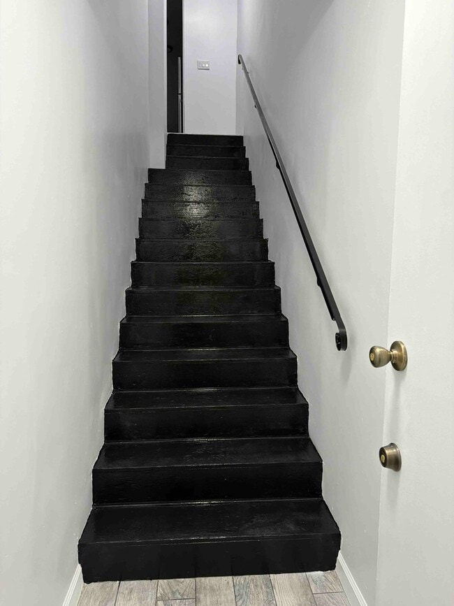 903 New Depot St, Unit 10 in Los Angeles, CA - Building Photo - Building Photo