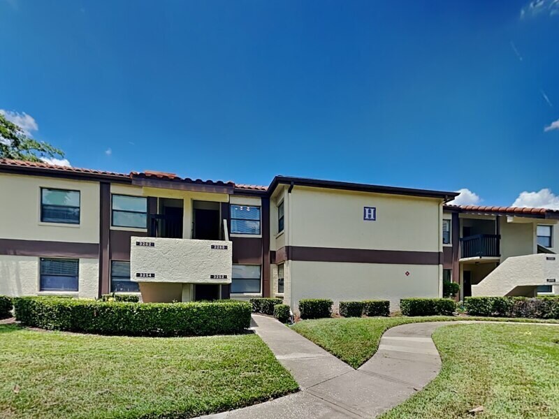 3260 Candle Ridge Dr in Orlando, FL - Building Photo