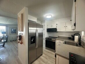 341 9th St in Nokomis, FL - Building Photo - Building Photo